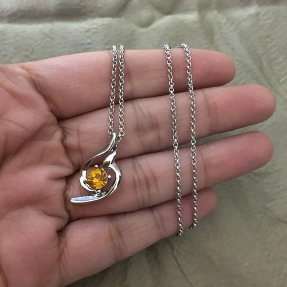 WGP Stamped Swarovski Elements crystal necklace - Picture 2 of 3